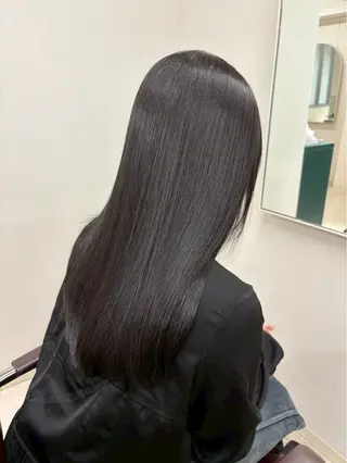 ロング 平岡 しおんのヘアスタイル