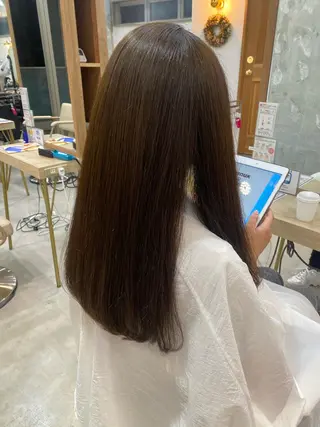 カラー ELEANOAH TOKYO エレノア トーキョー所属・RENA 🎀のヘアスタイル