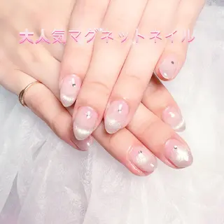 ネイル pink ladyサロン所属・べ にのネイルデザイン