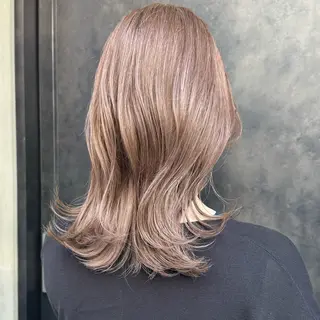 ミディアム カラー 比嘉 陽のヘアスタイル