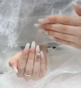 ネイル VIVIAN エイのネイルデザイン