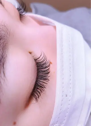 マツエク・マツパ リン リンのネイルデザイン