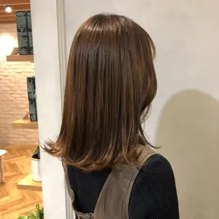 ミディアム ボブ/縮毛矯正/ レイヤー/塚田のヘアスタイル