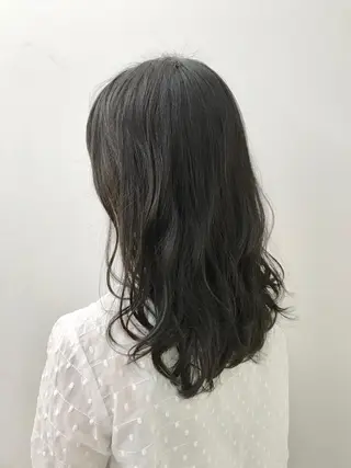 セミロング カラー ブリーチカラー/ 岩破瑞希のヘアスタイル