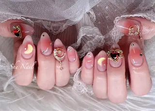 ネイル She   Nail所属・ISA_ BELLAのネイルデザイン