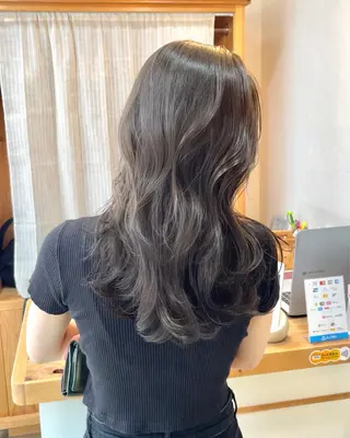 ロング カラー 大人可愛い透明感🌟 小顔・韓国髪🌟野中のヘアスタイル