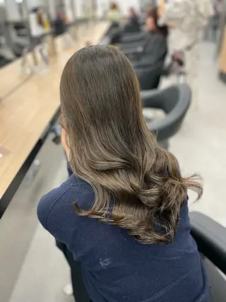 ロング 💍大人デザイン /ハイトーン♡リクトのヘアスタイル