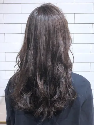 セミロング 🤍髪質改善➕透明感 カラー🤍川上葵のヘアスタイル