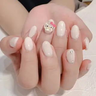 ネイル RIEKO🍒 ワンホン♡推しネイルのネイルデザイン