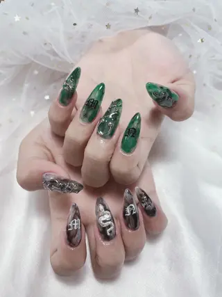 ネイル ジョリ kasumi🌹💅のネイルデザイン