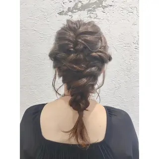 ヘアアレンジ fio マナミのヘアスタイル