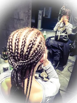 ロング カラー パーマ ヘアアレンジ メンズ リボンズシー 釘嶋のヘアスタイル