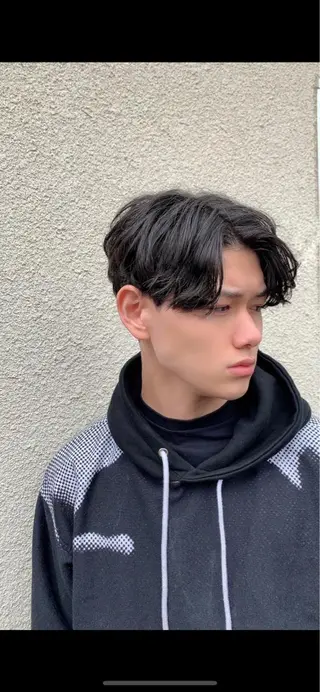 ミディアム パーマ メンズ メンズStylist 山根慧のヘアスタイル