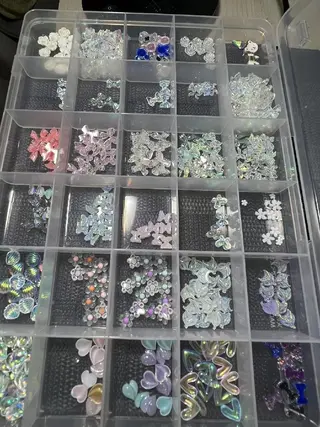 ネイル N. サロン所属・Theone栄店 田口のネイルデザイン