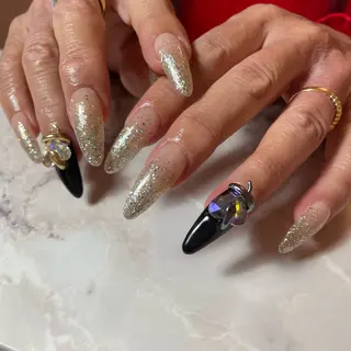 ネイル Ami 🦥のネイルデザイン