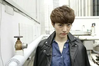 ショート カラー パーマ 中津No.1髪質改善 店長✨透ける暗髪のヘアスタイル