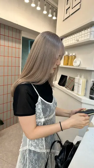 カラー PELE所属・盛れる💖ミルクティ ー💍🎀yuiのヘアスタイル