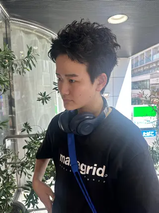 ショート パーマ メンズ Rei/ 縮毛矯正/ ハイライトカラー募集のヘアスタイル