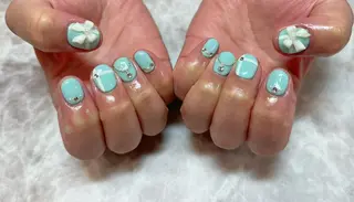 ネイル ネイルリボン 受付スタッフのネイルデザイン