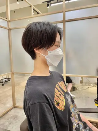 ショート 💫扱いやすい ／レイヤー/小林陸のヘアスタイル