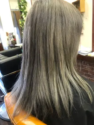 カラー 桧山 真のヘアスタイル