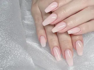 ネイル ネイルサロンAiri 長さ出し·シンプルのネイルデザイン