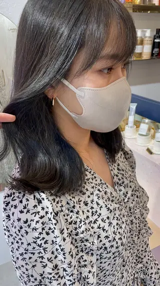 ミディアム カラー タンバルモリ/ タッセルボブ/神山のヘアスタイル