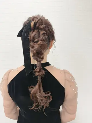 ロング ヘアアレンジ GRANLUSSO 〜グランルッソ駅前店所属・木口 嘉美のヘアスタイル