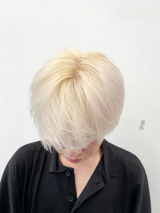 ショート カラー 特別モデル価格 タカシマイッセイのヘアスタイル