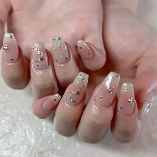 ネイル mimi 高石桃朱のネイルデザイン