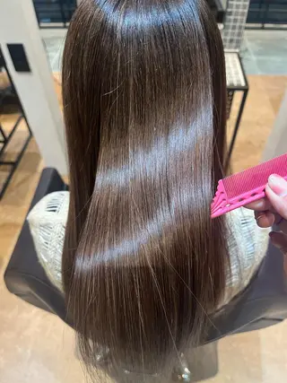 セミロング 【Hwyl】ヒュイル八王子【髪質改善】所属・✨髪質改善✨艶髪✨ MARIのヘアスタイル