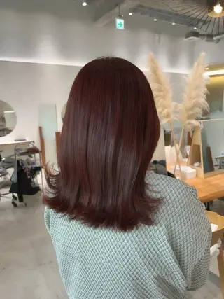 ミディアム 宮澤 美幸のヘアスタイル
