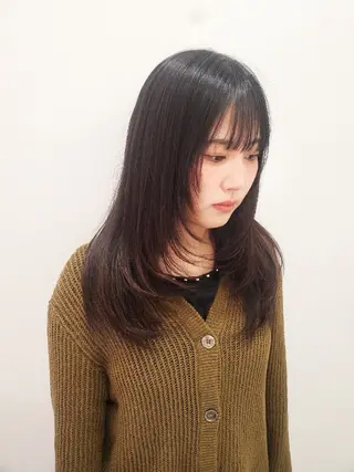 セミロング 齋藤  愛美のヘアスタイル