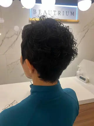 ショート 村中 逸紀のヘアスタイル