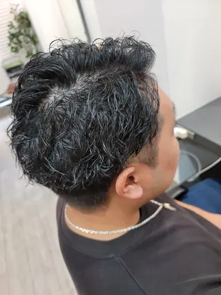 ショート メンズ パーマ ✨弱酸性縮毛矯正✨ ✨髪質改善✨hiroのヘアスタイル