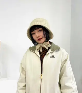 ショート 透明感カラー 大人グレージュ有村のヘアスタイル