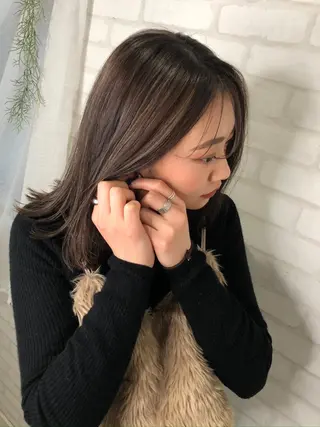 ミディアム ココルアナ 豊中美容室のヘアスタイル