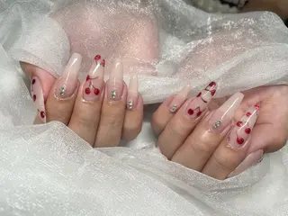 ネイル Roi〈ロワ〉 Minakoのネイルデザイン