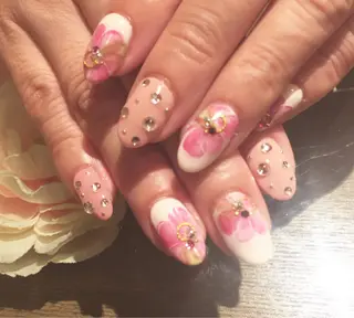 ネイル Nest 三田のマツエク・マツパデザイン