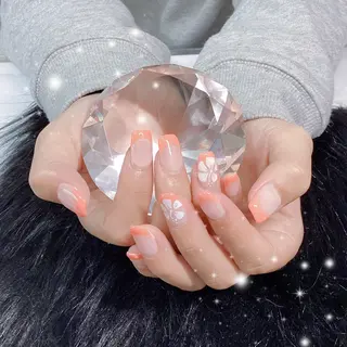 ネイル パーツ全部¥110 サロンミミのネイルデザイン