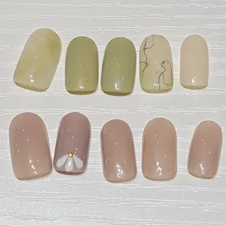 ネイル 6RokuHair（ロクヘアー)所属・門川 茉奈美のネイルデザイン