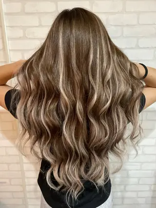 ロング ブリーチ指名 No１🏆RENのヘアスタイル