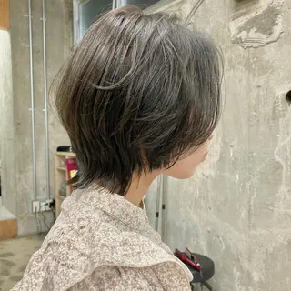 ショート カラー 🟢ウルフ/スパイラ ルパーマ/大西🟢のヘアスタイル
