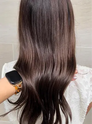 ロング カラー 🌺まなみ/ うる艶カラー🌺のヘアスタイル