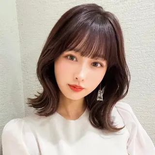 セミロング カラー モテ髪×トレンド💕 小顔レイヤー 金井のヘアスタイル
