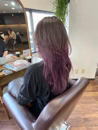 カラー レイヤーカット、 大人可愛い　中村美羅のヘアスタイル