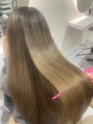 ロング カラー オカベ カレン💜のヘアスタイル
