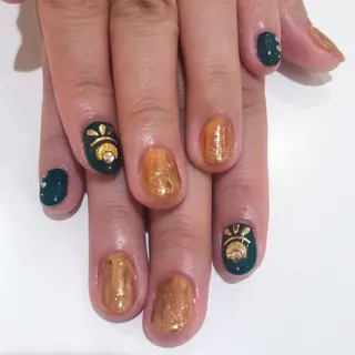 ネイル 矢崎 千春のネイルデザイン