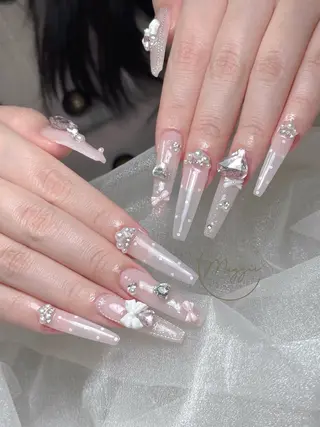 ネイル Maggie Nail🦩のネイルデザイン