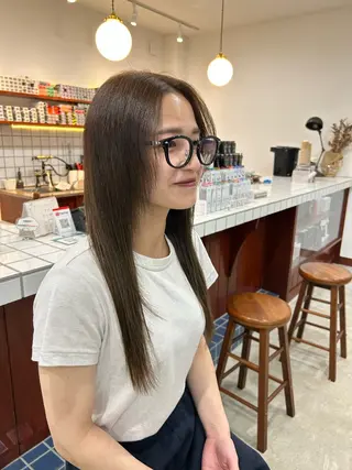 ロング 松尾幸栄 PLEASUREのヘアスタイル